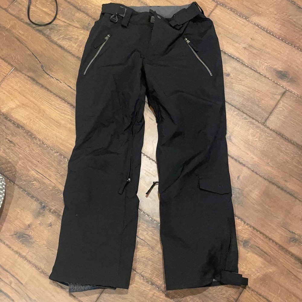 Black snowboarding pants🖤🏂❄️ size S.